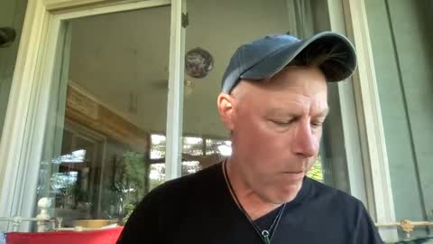 Snapshot of dudeinnh chatting on 21, 9, 2025 Steve online show from 21, 9, 2025