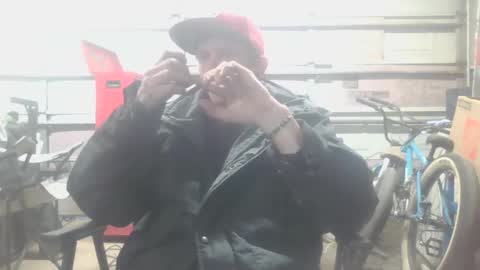 levi online show from 14, 10, 2025