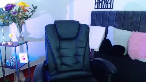 Charlotte online show from 26, 2, 2025