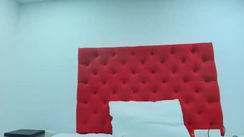  Dulce Candy  online show from 19, 9, 2025