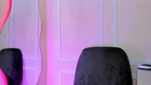 dulce__fiore07 online show from 20, 12, 2025