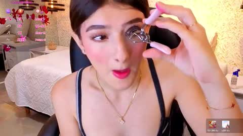 dulce_isabel_ online show from 5, 2, 2026