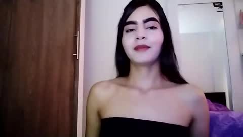 dulce_lucero online show from 14, 2, 2025