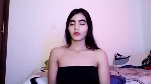 dulce_lucero online show from 25, 2, 2025