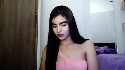 dulce_lucero online show from 8, 3, 2025