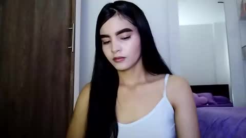 dulce_lucero online show from 9, 3, 2025
