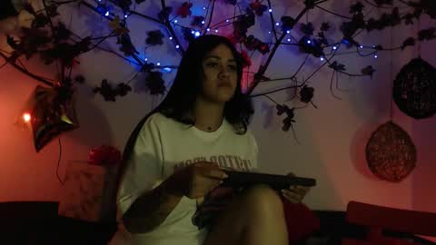 Dulce Maria online show from 4, 2, 2026