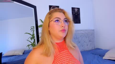 dulceedens_1 online show from 3, 1, 2025