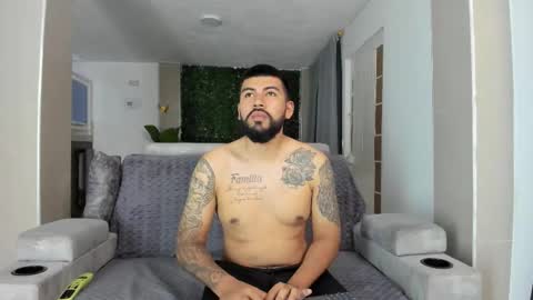 Jlozada05 online show from 18, 11, 2025