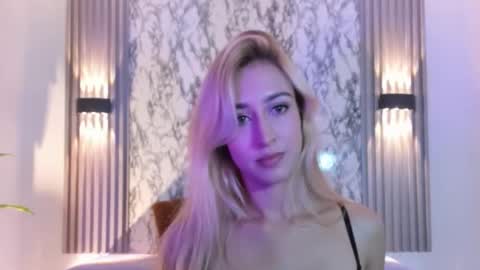 Snapshot of dulcinea_2 chatting on 11, 10, 2025 dulcinea 2 online show from 11, 10, 2025