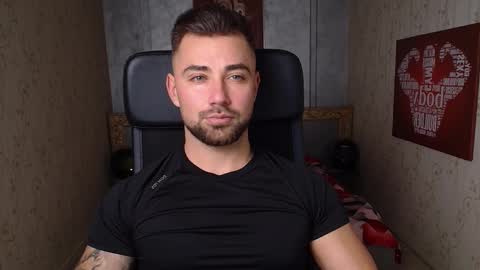 Snapshot of duncanstones chatting on 4, 12, 2024 DuncanStone online show from 4, 12, 2024