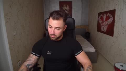 Snapshot of duncanstones chatting on 4, 1, 2025 DuncanStone online show from 4, 1, 2025