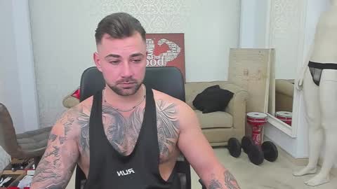 Snapshot of duncanstones chatting on 9, 1, 2025 DuncanStone online show from 9, 1, 2025