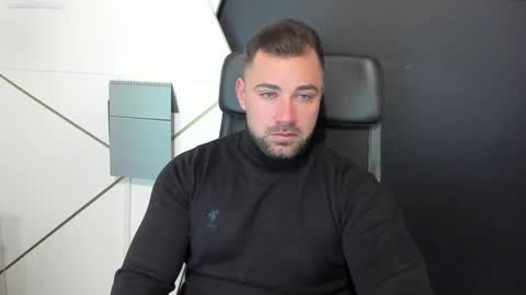 Snapshot of duncanstones chatting on 19, 2, 2025 DuncanStone online show from 19, 2, 2025