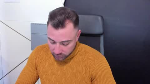 Snapshot of duncanstones chatting on 21, 2, 2025 DuncanStone online show from 21, 2, 2025