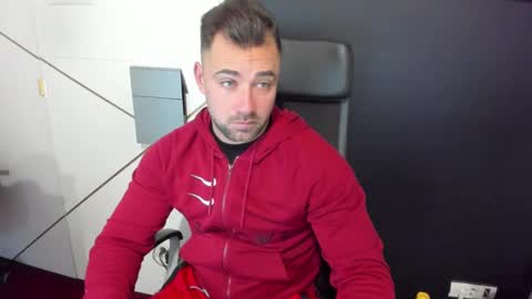 Snapshot of duncanstones chatting on 24, 2, 2025 DuncanStone online show from 24, 2, 2025