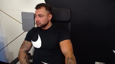 Snapshot of duncanstones chatting on 16, 9, 2025 DuncanStone online show from 16, 9, 2025