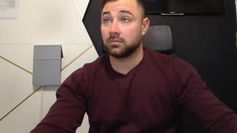 Snapshot of duncanstones chatting on 26, 11, 2025 DuncanStone online show from 26, 11, 2025