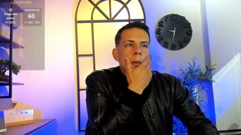 Dustin Sonne online show from 4, 10, 2025