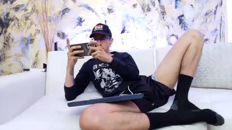Dustin Dollin online show from 11, 1, 2025