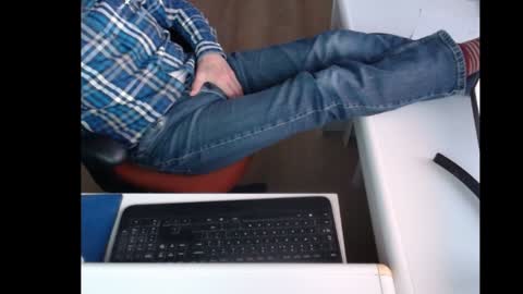dutchpornking2 online show from 5, 1, 2025