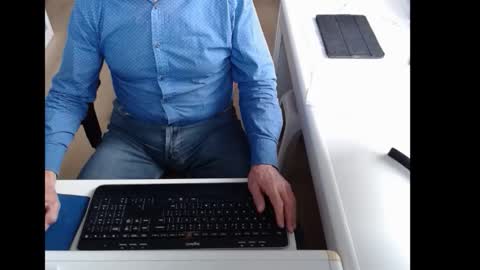 dutchpornking2 online show from 31, 10, 2025