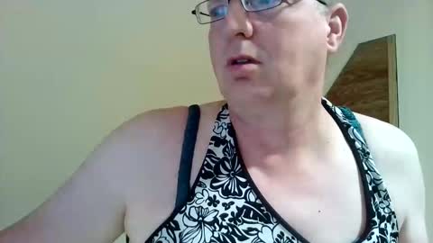 dwtsaskia80 online show from 21, 10, 2025