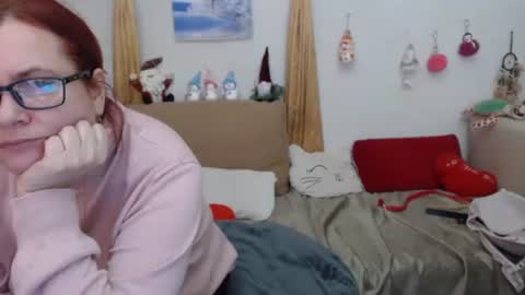 Snapshot of dyannelovee chatting on 11, 1, 2025 Dyanne online show from 11, 1, 2025