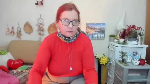 Snapshot of dyannelovee chatting on 9, 2, 2025 Dyanne online show from 9, 2, 2025