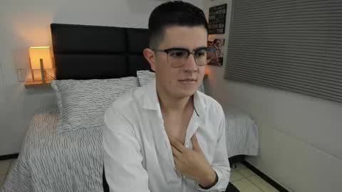  DYLAN SANTIAGO  online show from 7, 1, 2026