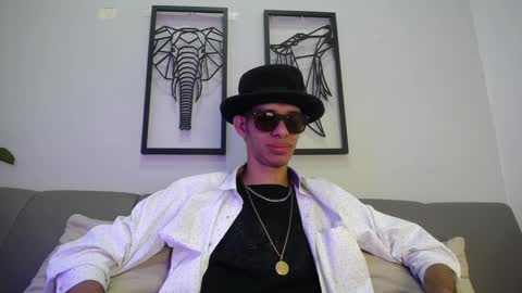dylan_scotts online show from 2, 10, 2025