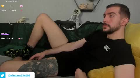 Snapshot of dylan_starxx chatting on 16, 10, 2025 Dylan online show from 16, 10, 2025