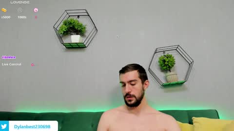 Snapshot of dylan_starxx chatting on 9, 11, 2025 Dylan online show from 9, 11, 2025