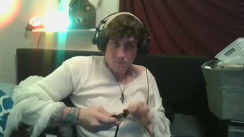 Aurora online show from 8, 1, 2025