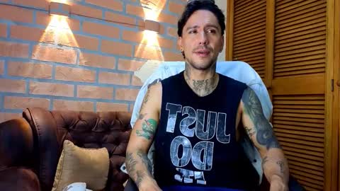 Snapshot of dylanstonne1 chatting on 25, 2, 2026 D Y L A N online show from 25, 2, 2026