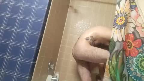 Snapshot of dylp400 chatting on 15, 12, 2025 dylp400 online show from 15, 12, 2025