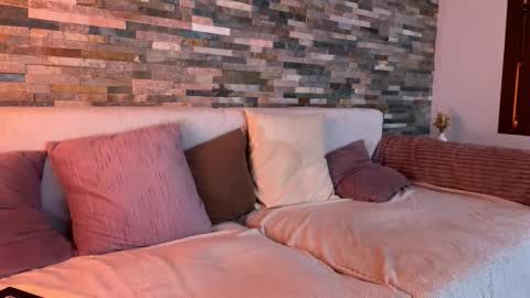 dymonted online show from 27, 11, 2025