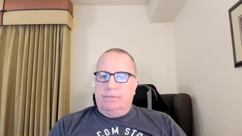 Snapshot of e_rectiom chatting on 28, 1, 2025 Mr Wonderful online show from 28, 1, 2025