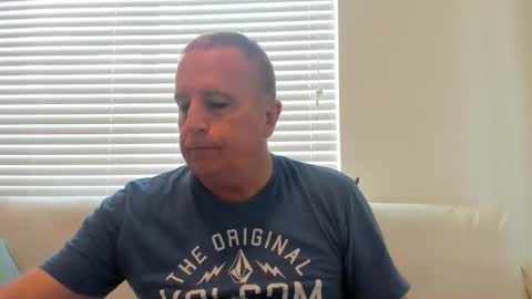 Snapshot of e_rectiom chatting on 2, 11, 2025 Mr Wonderful online show from 2, 11, 2025