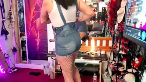 Kryztal Klear Jaxx online show from 3, 12, 2024