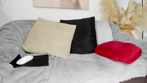 Snapshot of ebony_cristal1 chatting on 18, 11, 2025 Cristal Ebony online show from 18, 11, 2025