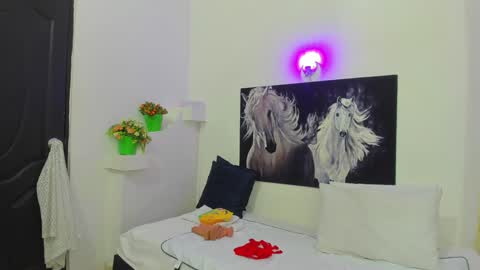 ebony_katterin online show from 4, 1, 2025