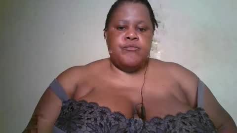 ebony_magixs online show from 10, 9, 2025