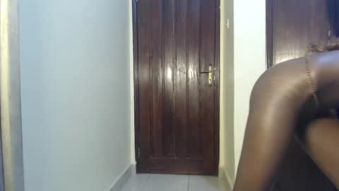 Snapshot of ebony_petite02 chatting on 9, 1, 2025 ebony_petite02 online show from 9, 1, 2025