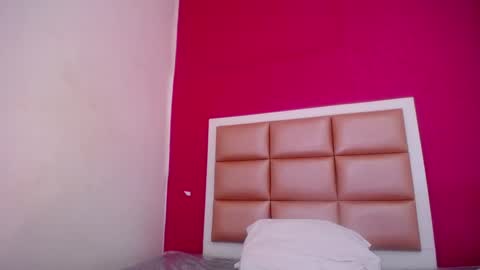 Snapshot of ebony_sugar_mommy chatting on 23, 12, 2024 MILENA online show from 23, 12, 2024