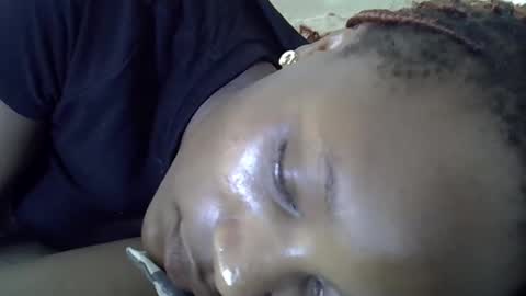 Snapshot of ebonycutegal4 chatting on 5, 11, 2025 MELLEN online show from 5, 11, 2025