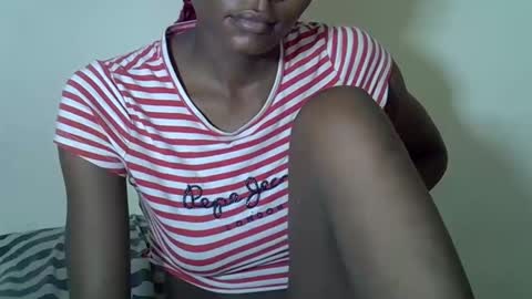Snapshot of ebonycutegal4 chatting on 18, 11, 2025 MELLEN online show from 18, 11, 2025