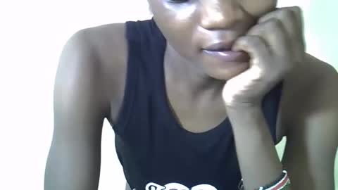 Snapshot of ebonycutegal4 chatting on 22, 11, 2025 MELLEN online show from 22, 11, 2025