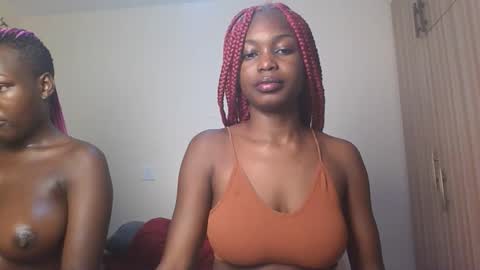 ebonydreamgirl_ online show from 28, 9, 2025