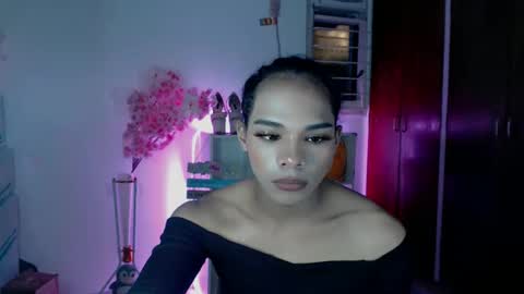 Snapshot of ebonyenchantressx chatting on 11, 3, 2025 ebonyenchantressx online show from 11, 3, 2025